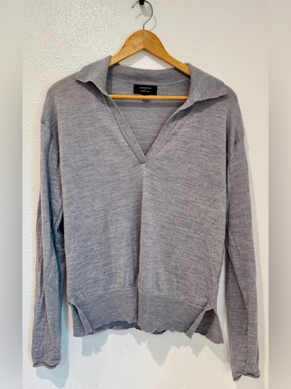 Banana Republic Merino Wool Open Neck Polo Sweater Grey Quiet Luxury Preppy S